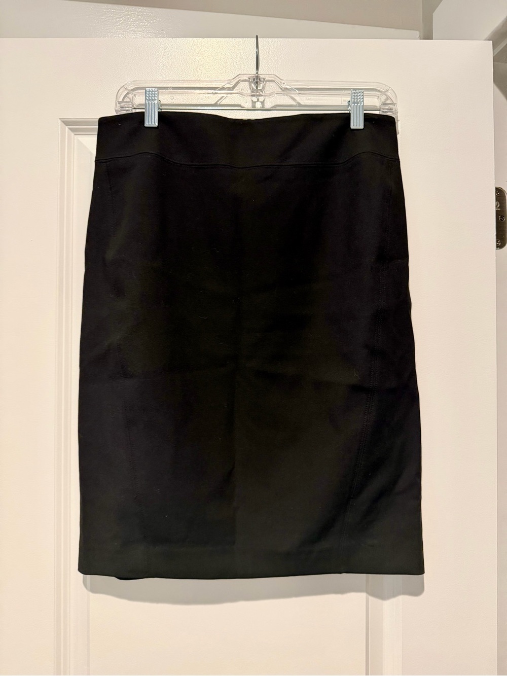LOFT Black Pencil Skirt - Streamlined Workwear